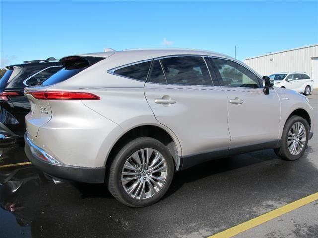 2021 toyota venza xle