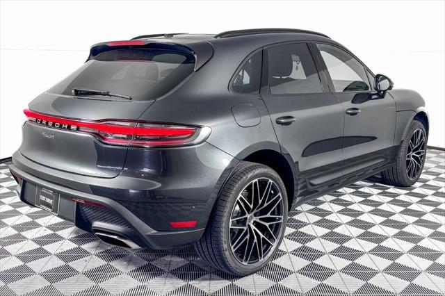 2024 porsche macan base