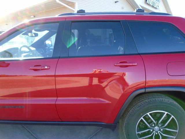 2017 jeep grand cherokee trailhawk