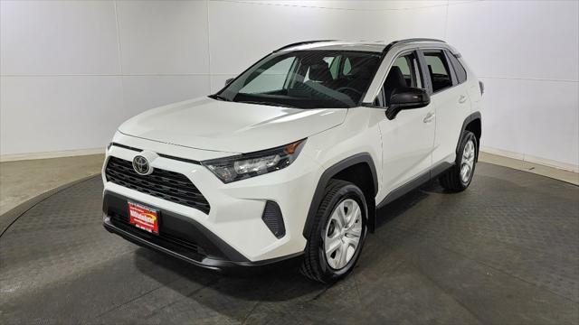 2021 toyota rav4 le