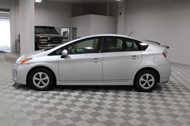 2015 toyota prius two