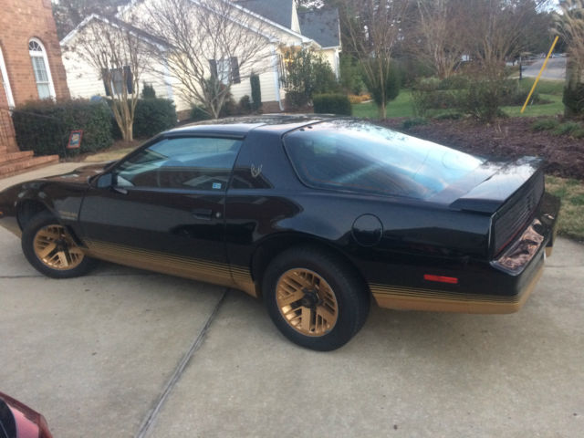 1984 pontiac firebird trans am firebird coupe 2-door