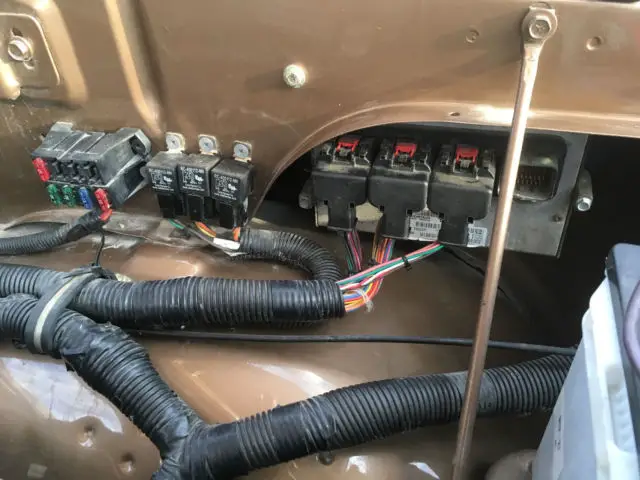 1987 dodge ramcharger 5.7 hemi