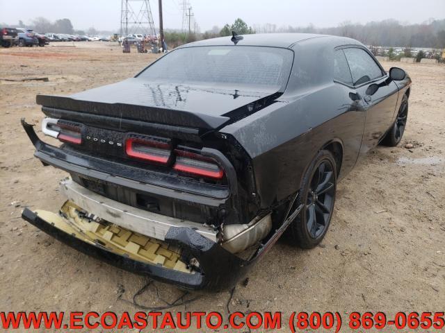 2017 dodge challenger sxt