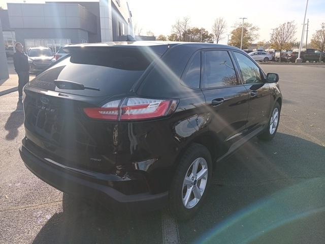 2021 ford edge se