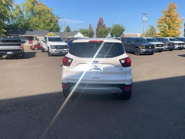 2019 ford escape se