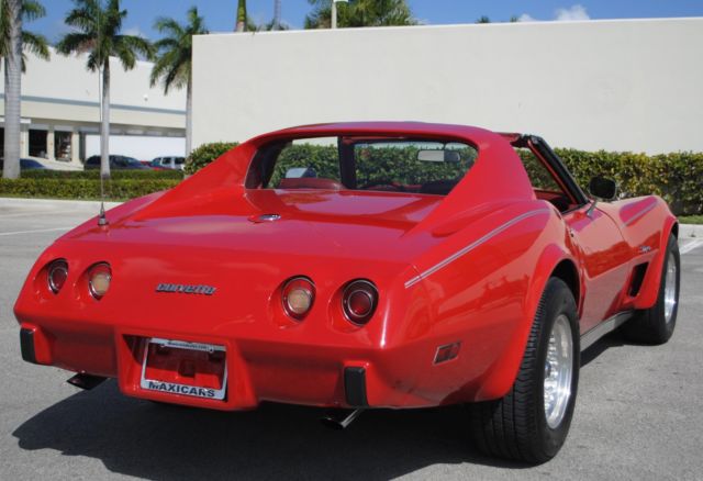 1976 chevrolet corvette stingray, 350 v8, aut trans, t tops, clean