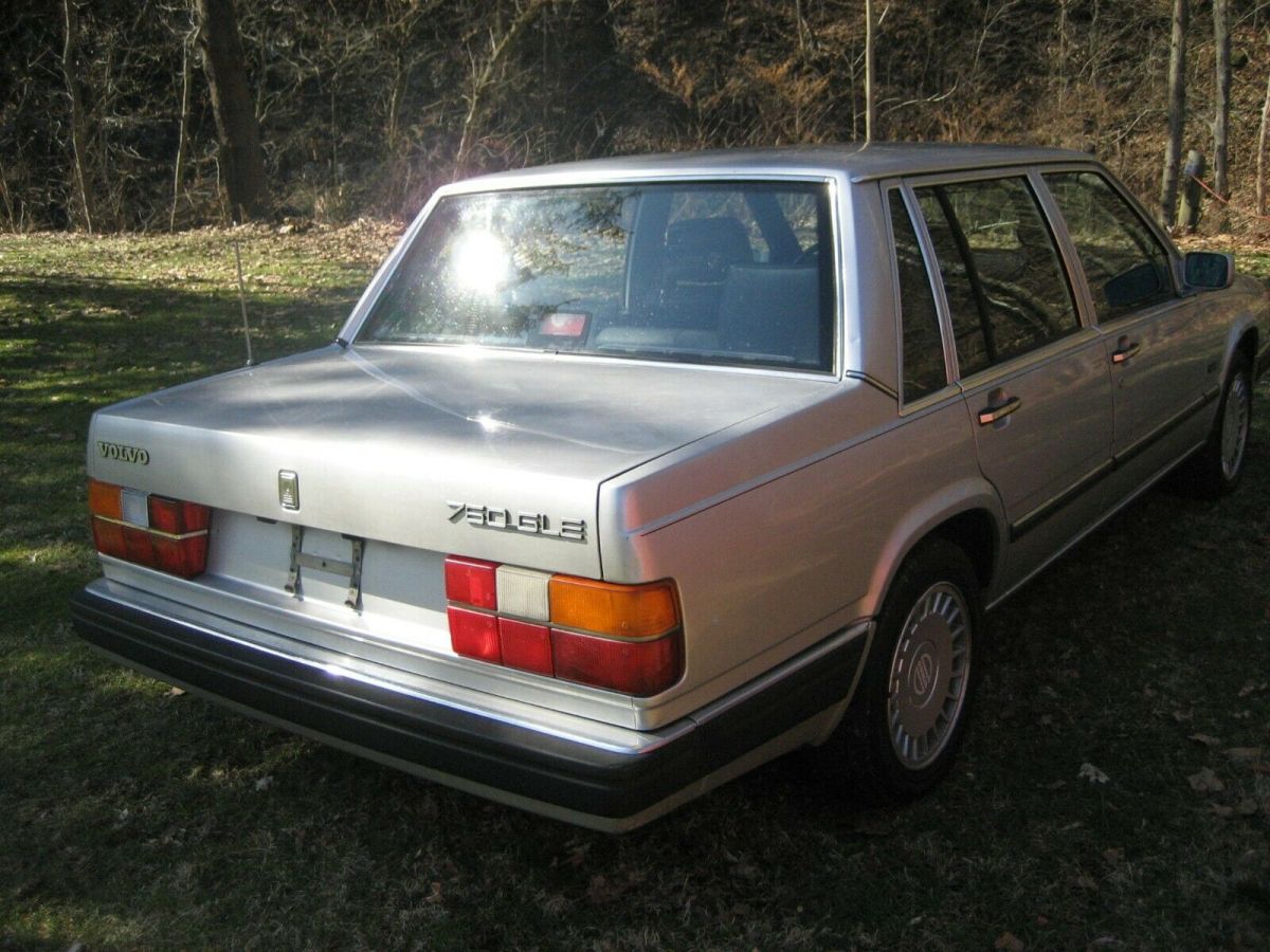 volvo 1988 760 lo miles all original 0 rust