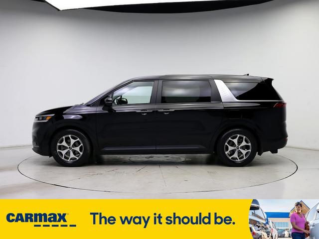 2022 kia carnival lx