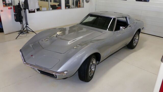 1968 chevrolet corvette l71 49424 miles silver 2 door t-top 427 manual 4-speed