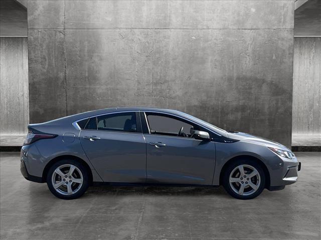 2018 chevrolet volt lt