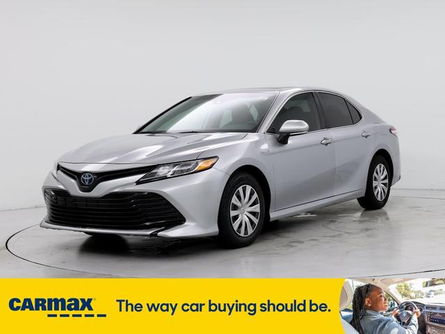2020 toyota camry hybrid le