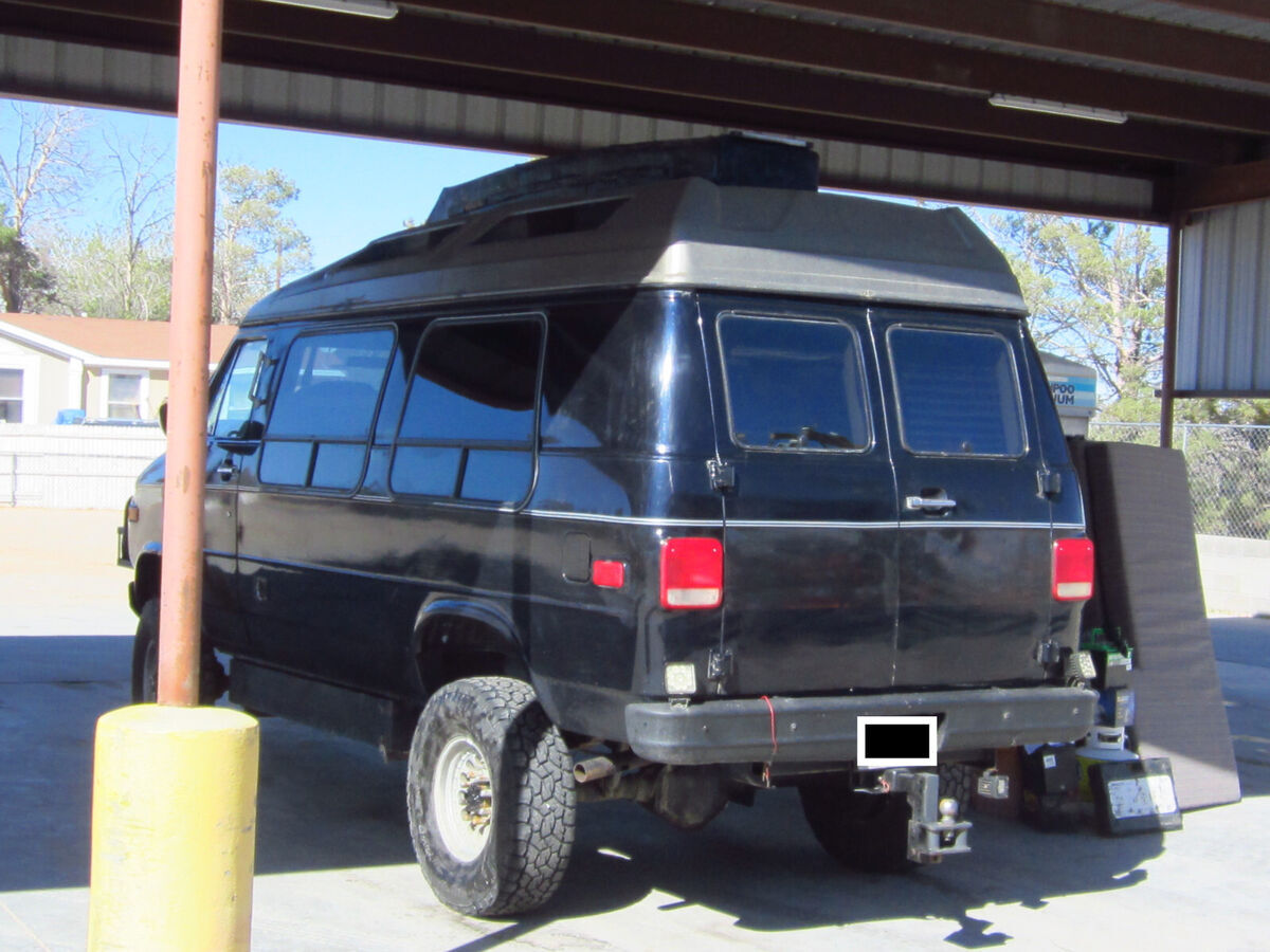 1990 gmc vandura 3/4 ton 4x4 camping van conversion
