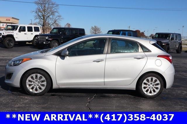 2017 hyundai elantra gt base