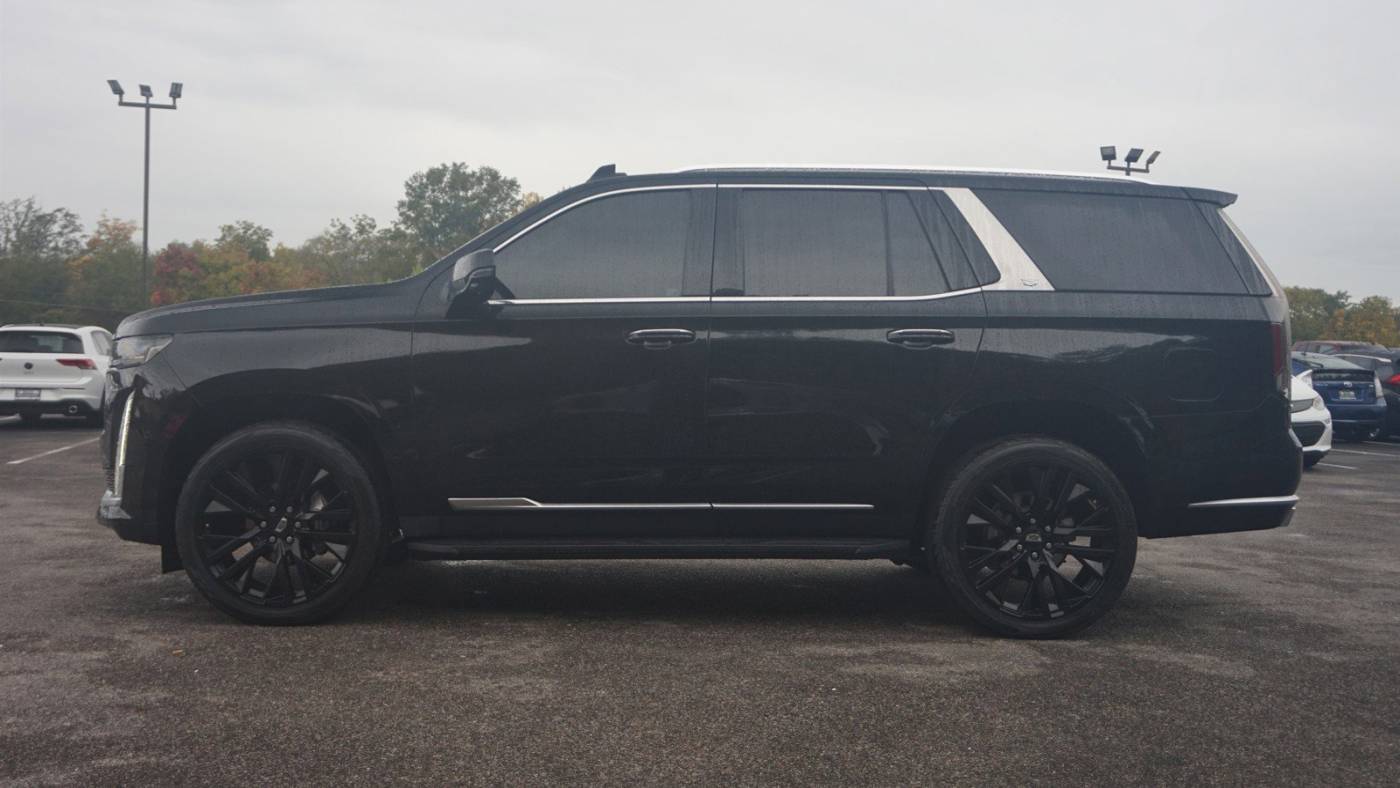 2022 cadillac escalade luxury