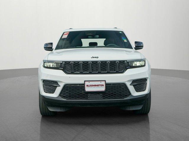 2023 jeep grand cherokee altitude