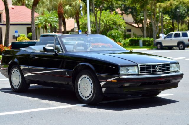 gorgeous 63k! triple black, all power works, digital guages, soft close top!!!
