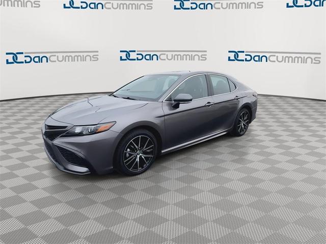 2024 toyota camry se