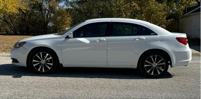 2013 chrysler 200 limited