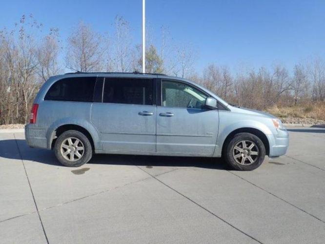 2008 chrysler town and country touring touring 4dr mini-van for sale in elkhorn, nebraska