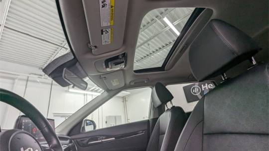 2023 kia seltos ex