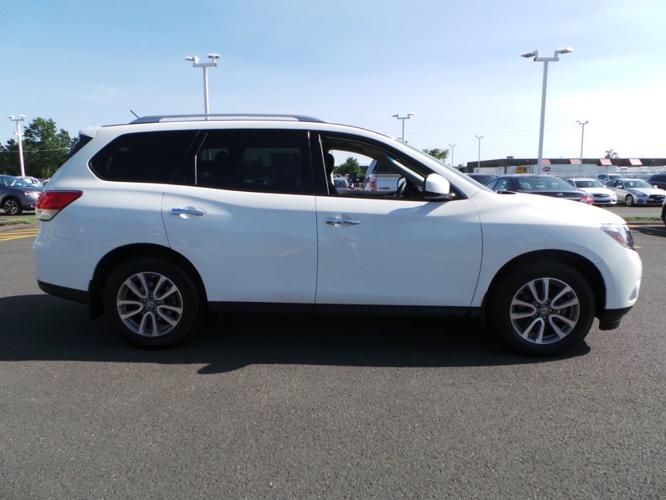 used 2016 nissan pathfinder s windsor locks, ct 06096 for sale in bradley international airport, connecticut