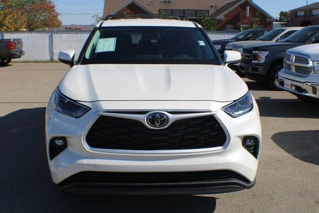 2021 toyota highlander le