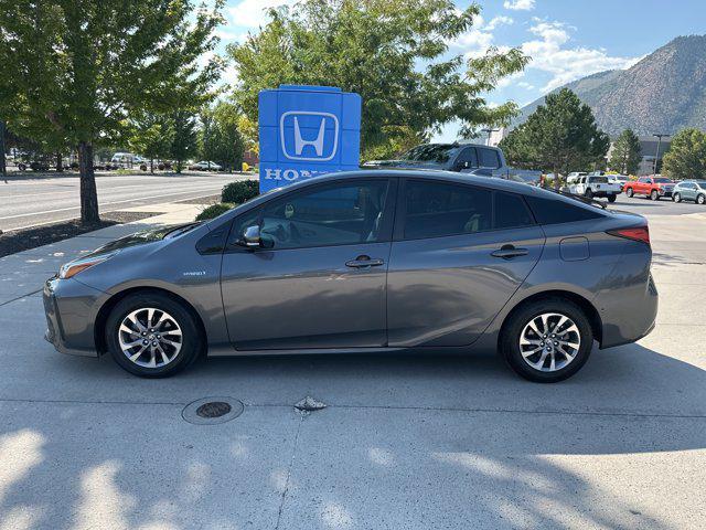 2019 toyota prius limited
