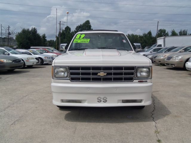 chevrolet s10 blazer white with 192,115 miles, for sale!