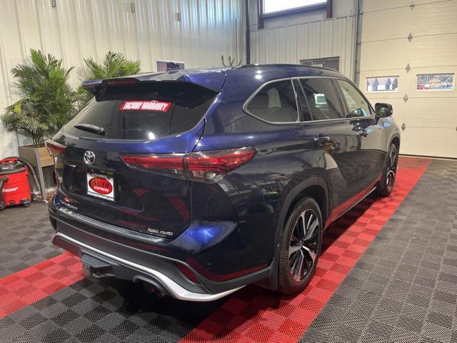 2021 toyota highlander xse