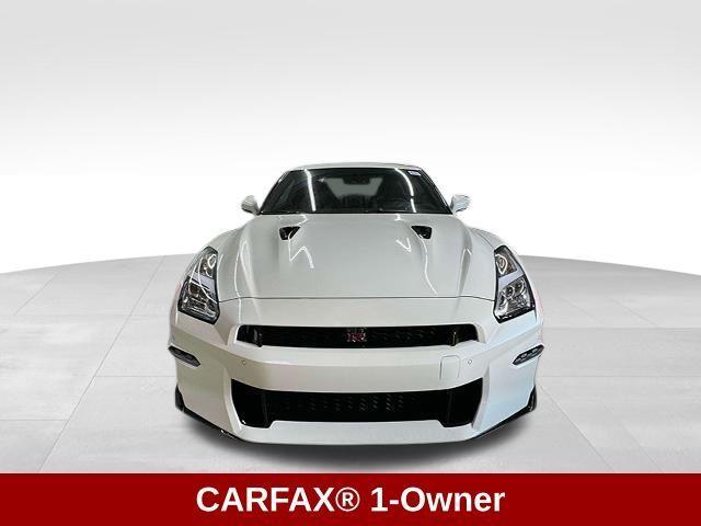 2024 nissan gt-r premium