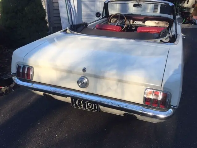 1966 ford mustang convertible gt