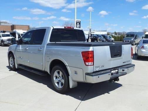 2009 nissan titan le crew cab in iowa city, iowa
