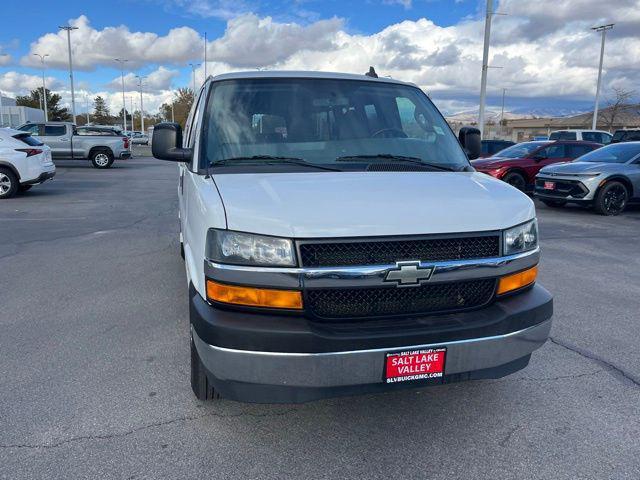 2017 chevrolet express 3500 lt