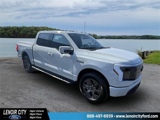2023 ford f-150 lightning lariat