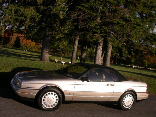 1993 cadillac allante ,,, very low miles 21,675 !!!!!