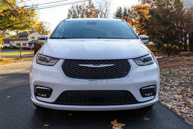 2022 chrysler pacifica limited