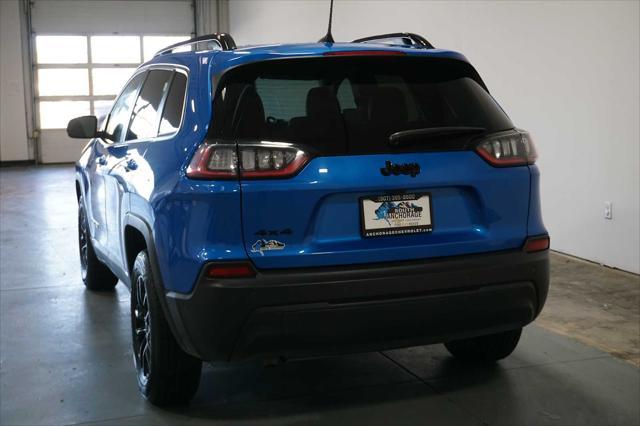2023 jeep cherokee altitude lux