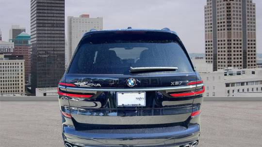 2024 BMW X7