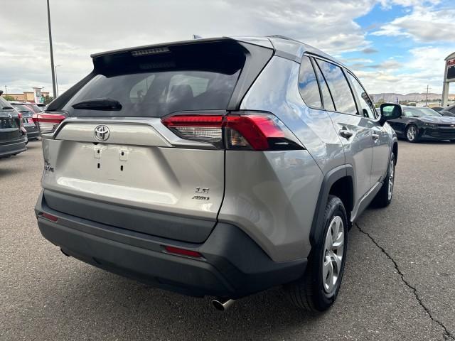 2020 toyota rav4 le