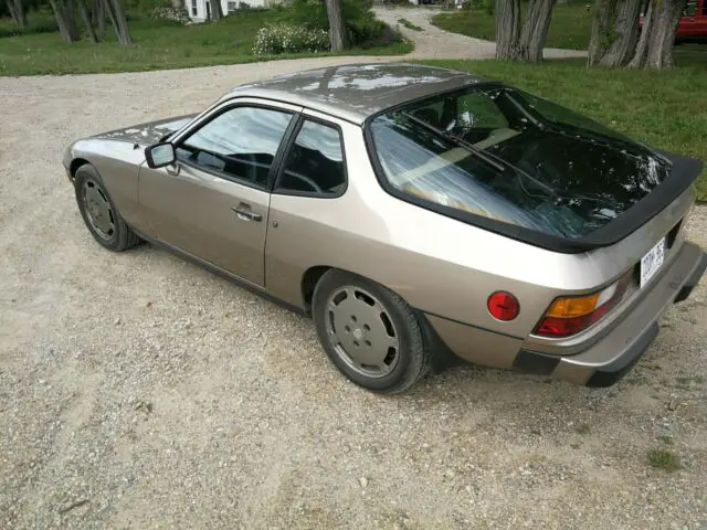 1982 porsche 924 turbo *immaculate*