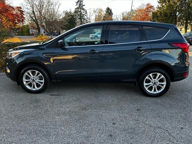 2019 ford escape se