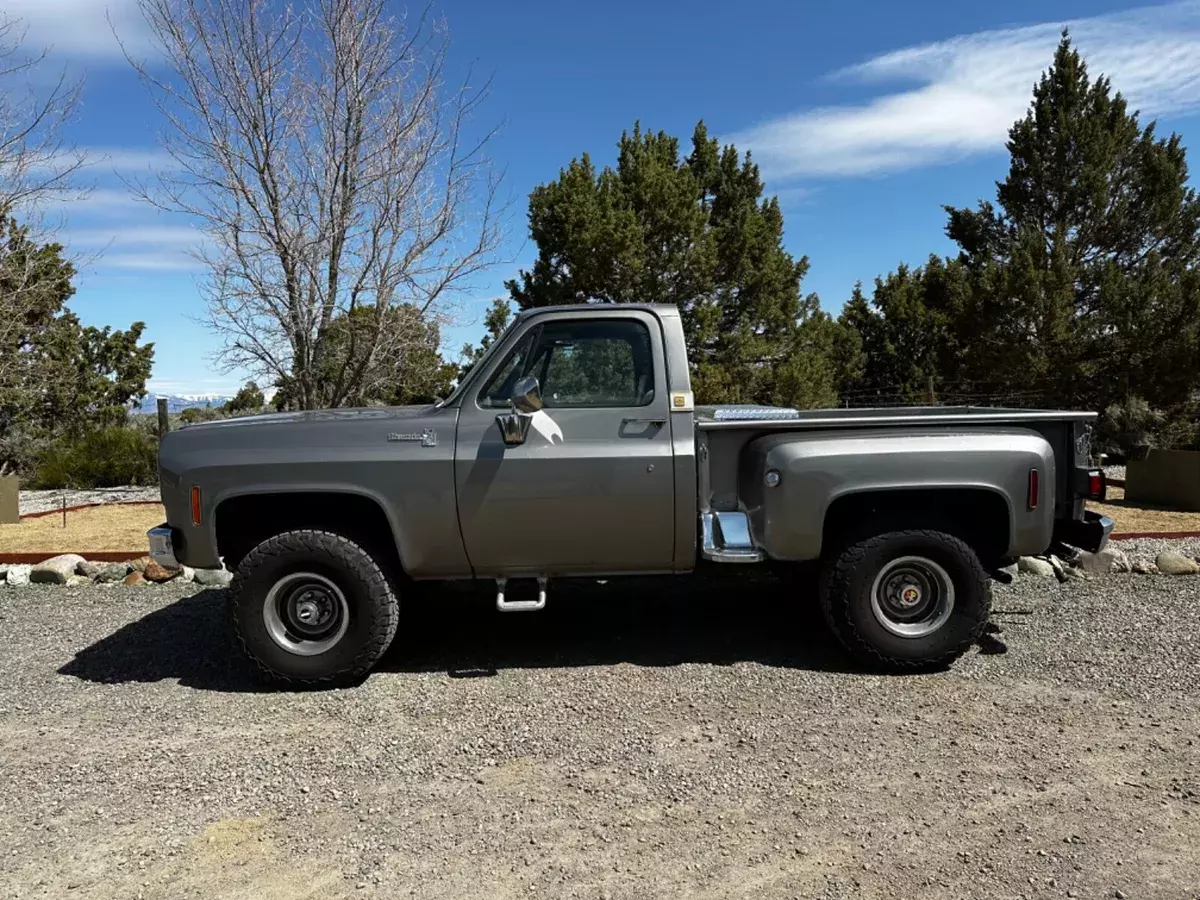 1977 chevy k10 4x4 silverado package with 350 crate motor