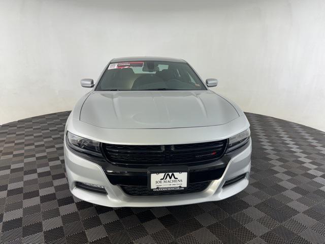 2022 dodge charger sxt