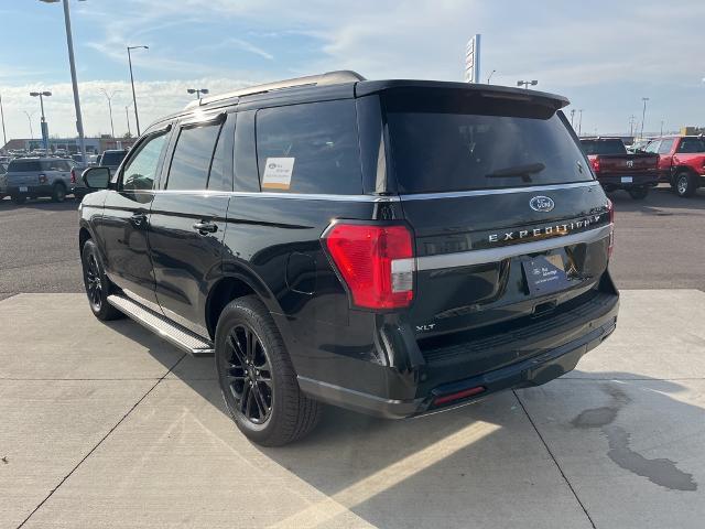 2022 ford expedition xlt