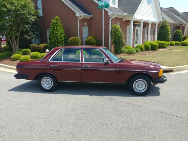 mercedes 300 td - turbo diesel - excellent condition - garage kept - 2nd owners