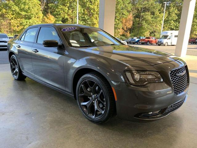 2023 chrysler 300 s