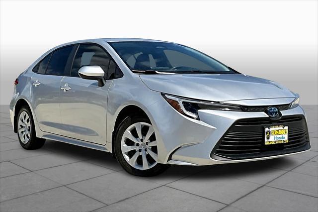 2023 toyota corolla hybrid le