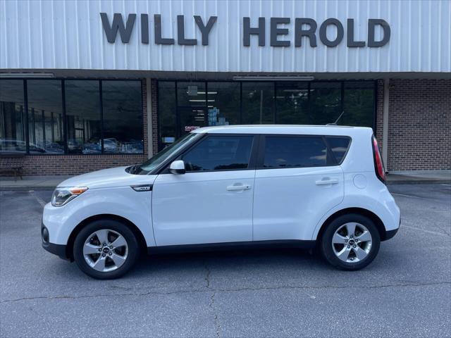 2017 kia soul base