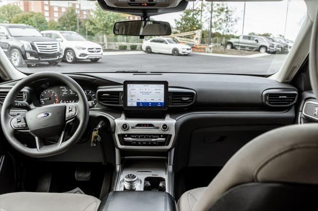 2020 ford explorer base